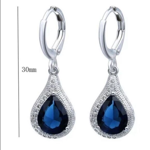 The Heirloom Blue Drop earring 925 and sapphire - Picture 4 of 8